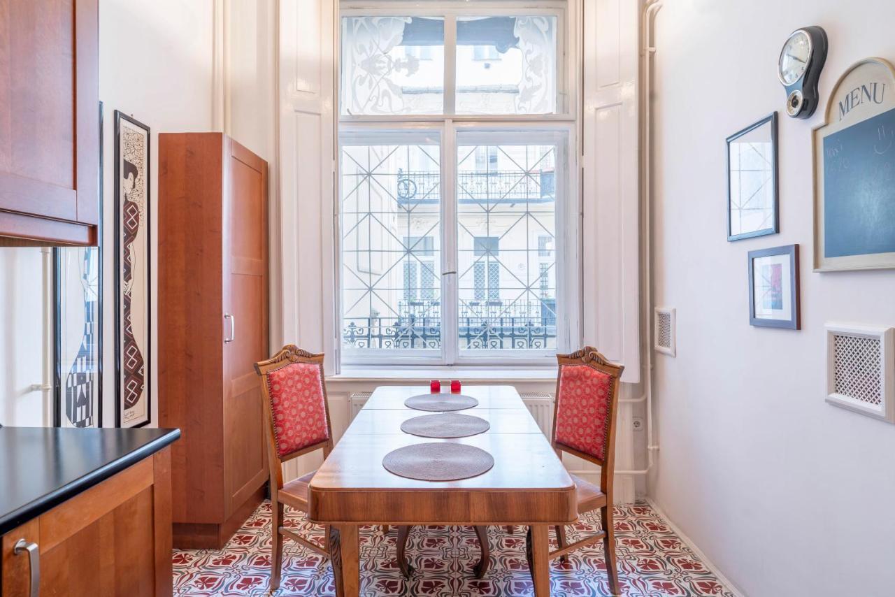 Ferienwohnung Stunning Spacious Art Nouveau Apart , Grand Piano Budapest Exterior foto